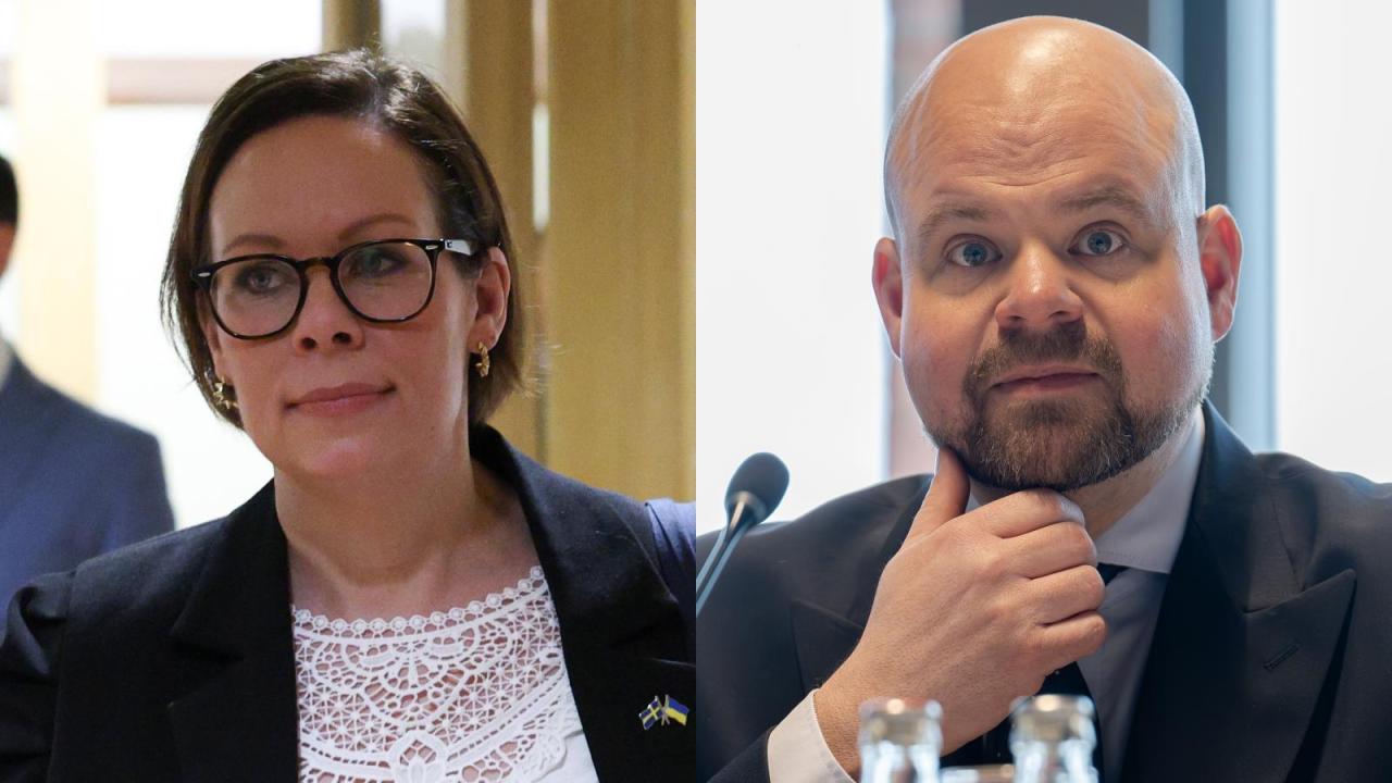 Utrikesminister Malmer Stenergard (M) och landsbygdsminister Peter Kullgren (KD) tillhörde de svenska ministrarna med högst frånvaro på ministerrådsmötena i Bryssel. Utrikesminister Malmer Stenergard (M) och landsbygdsminister Peter Kullgren (KD) tillhörde de svenska ministrarna med högst frånvaro på ministerrådsmötena i Bryssel.