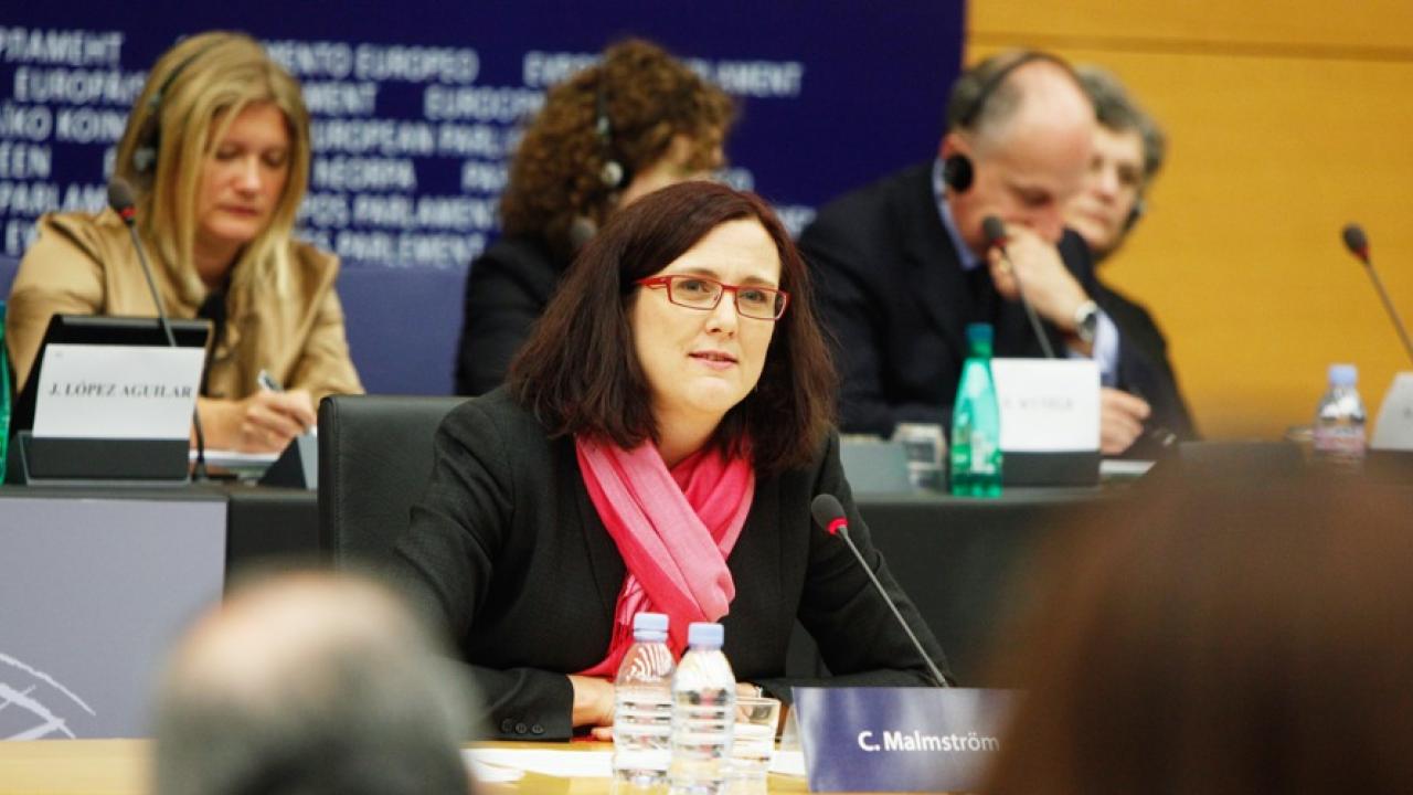 Sveriges EU-kommissionär Cecilia Malmström vid den förra utfrågningen 2009. Arkivbild.