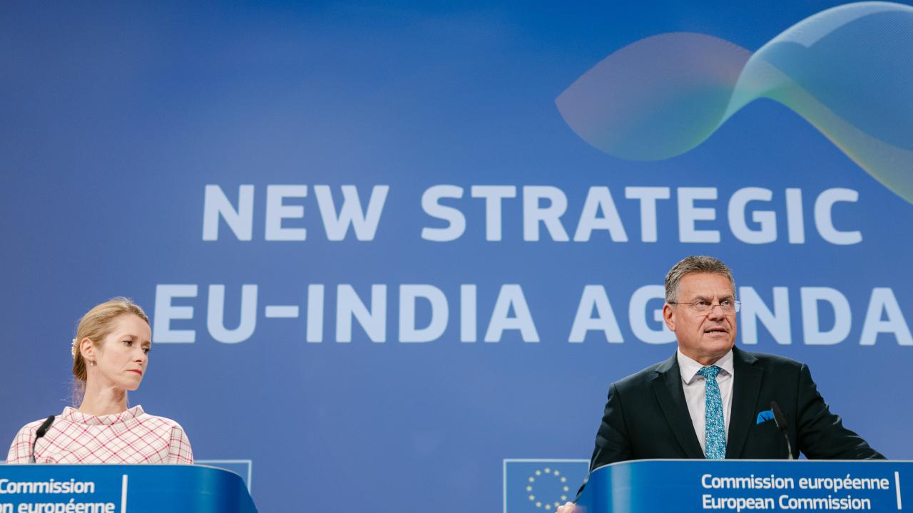 EU:s utrikesrepresentant Kaja Kallas och EU:s handelskommissionär Maroš Šefčovič under onsdagens presentation.