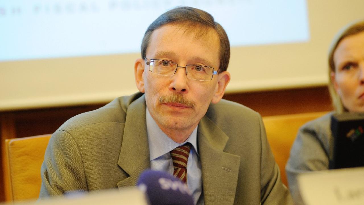 Ännu återstår att se om EU har de verktydg som behövs för att ta sig ur krisen, menar Lars Calmfors.