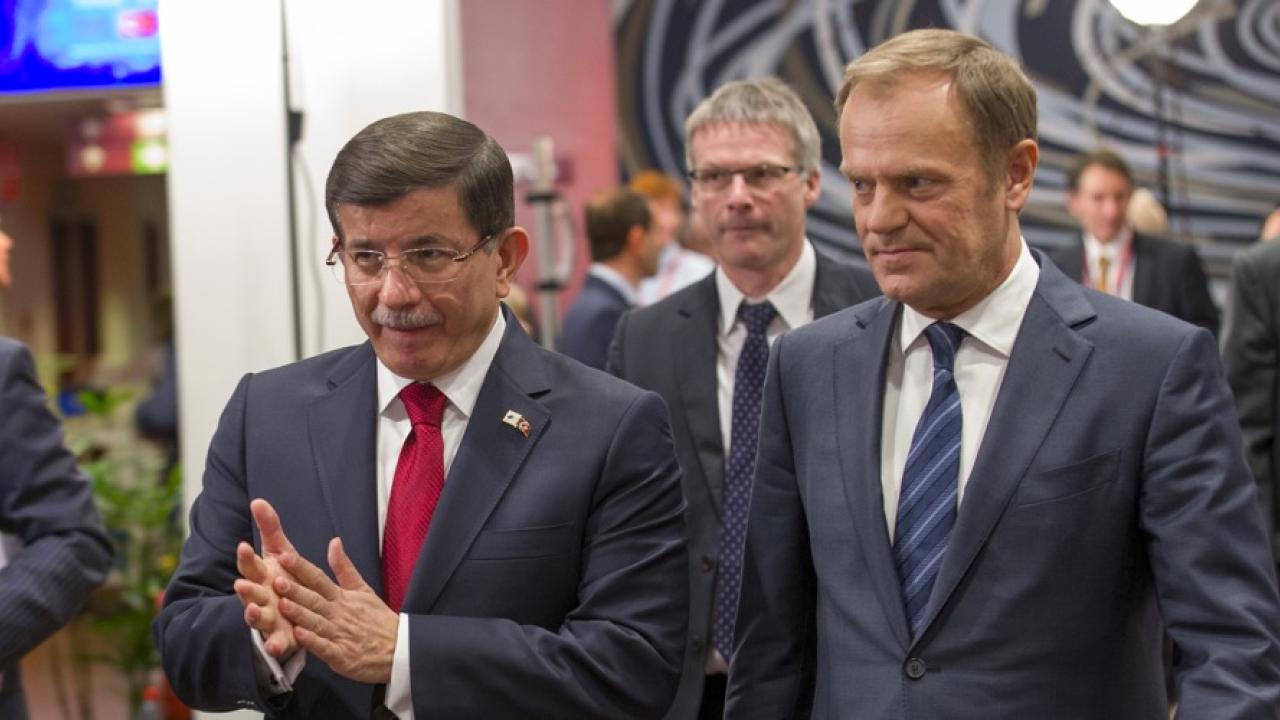 Turkiets premiärminister Ahmet Davutoğlu och Europeiska rådets ordförande Donald Tusk.