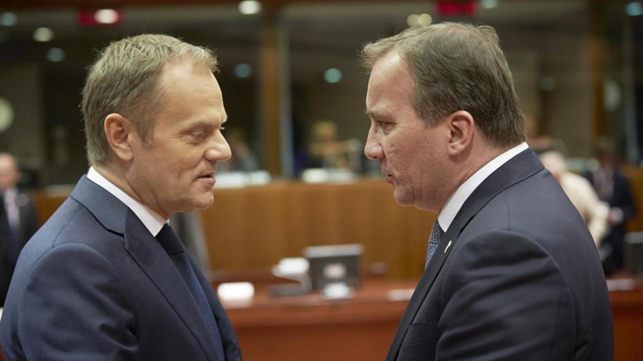 Europeiska rådets ordförande Donald Tusk i samspråk med statsminister Stefan Löfven.