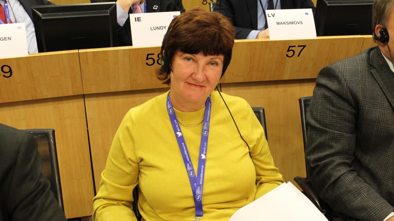 Ewa-May Karlsson (C) efterlyser en EU-strategi för alkoholrelaterade frågor