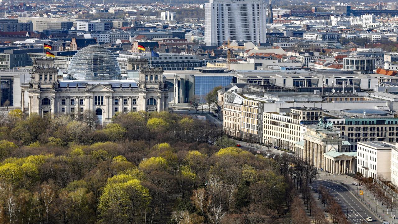 Det tyska parlamentet i Berlin ska ha varit ett av målen för de misstänkta kuppmakarna.