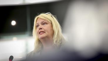 Anna Hedh (S) är starkt kritisk till att trakasserier på parlamentet inte utreds av en extern och oberoende granskare.   