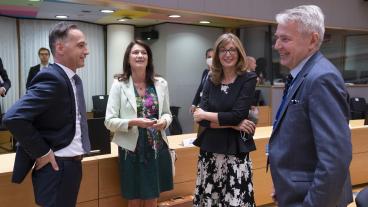 Utrikesminister Ann Linde (S) andra från vänster tillsammans med kollegor från (vänster till höger) Tyskland, Bulgarien och Finland. Arkivbild.