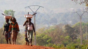 Utan klimatpengar till de fattiga länderna lämnas hundratals miljoner människor i Syd i sticket, skriver Jens Holm.