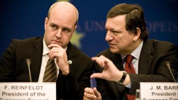 Fredrik Reinfeldt och José Manuel Barroso vid EU-toppmötet den 29 oktober 2009.