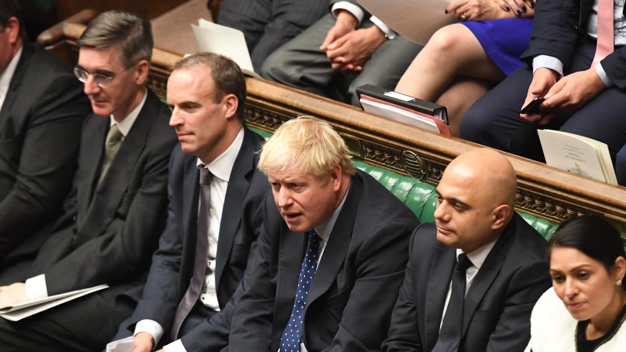 Storbritanniens premiärminister Boris Johnson hade tidigare sagt sig hellre ligga död i ett dike än att be om en förlängning av brexitförhandlingarna. Arkivbild.