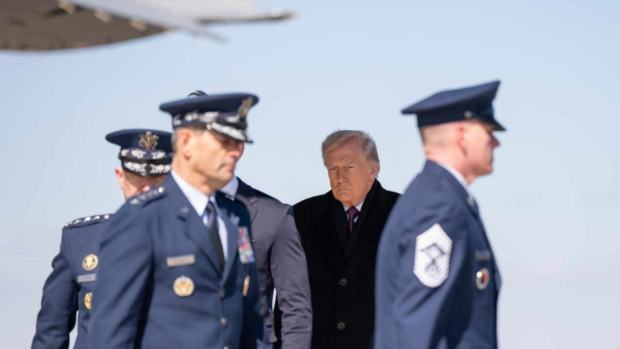Tappet i tilliten till USA som EU-allierad benämns Trumpeffekten av forskarna bakom undersökningen. Arkivbild.