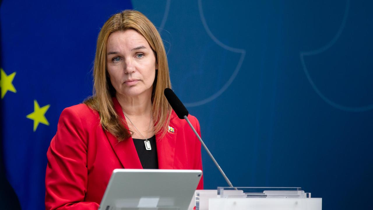 Jordbruksminister Anna-Caren Sätherberg diskuterade möjliga åtgärder för att säkra EU:s livsmedelsproduktion med sina EU-kollegor i Bryssel på måndagen. 