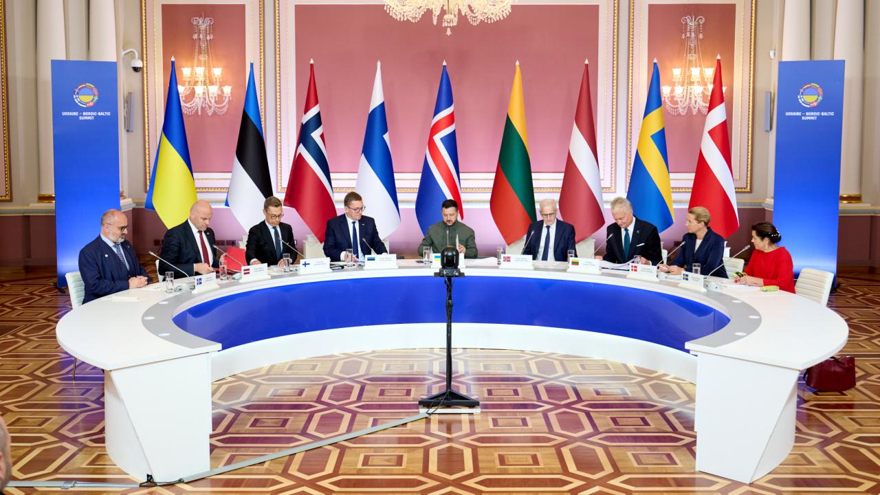De nordisk-baltiska representanterna träffade den ukrainske presidenten Volodymyr Zelenskyj på söndagen.