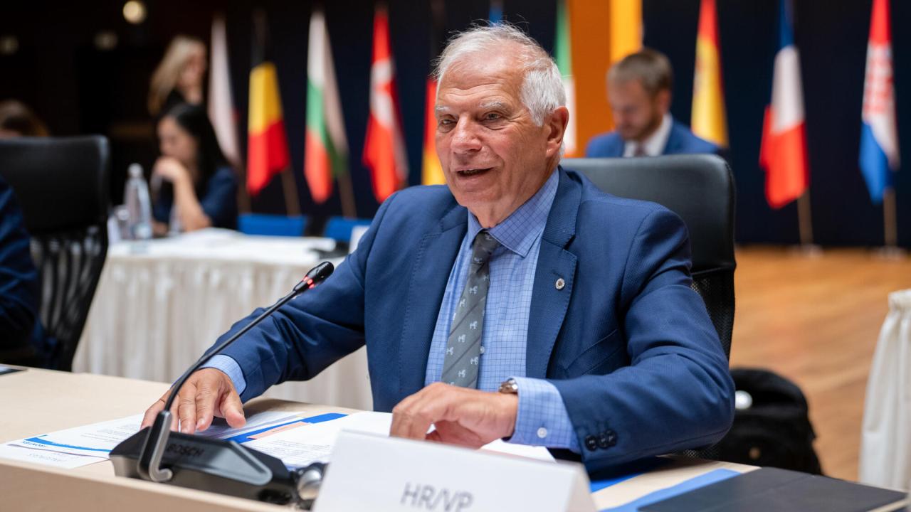 EU:s utrikesrepresentant Josep Borrell ledde onsdagens informella utrikesministermöte i Prag. 