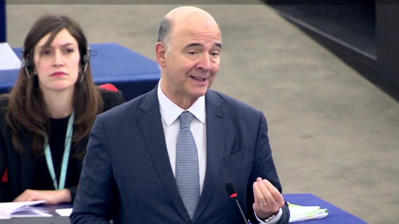 EU:s ekonomikommissionär uppmnar medlemsländerna att agera mot skattesmitande vampyrer.