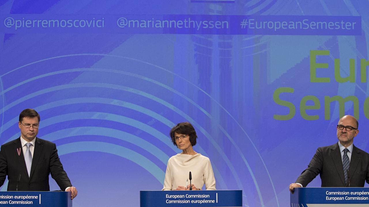 EU-kommissionärer Valdis Dombrovskis, Marianne Thyssen och Pierre Moscovici. 