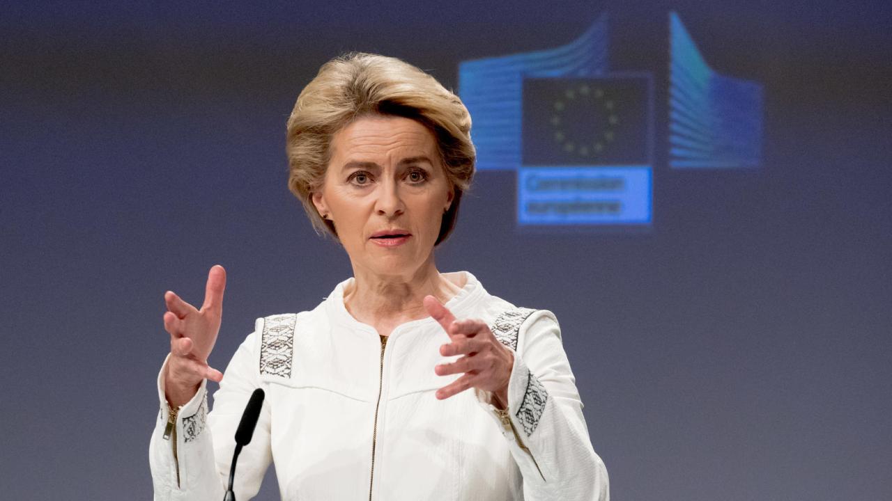 EU-kommissionens ordförande Ursula von der Leyen vid onsdagen presskonferens. Arkivbild.
