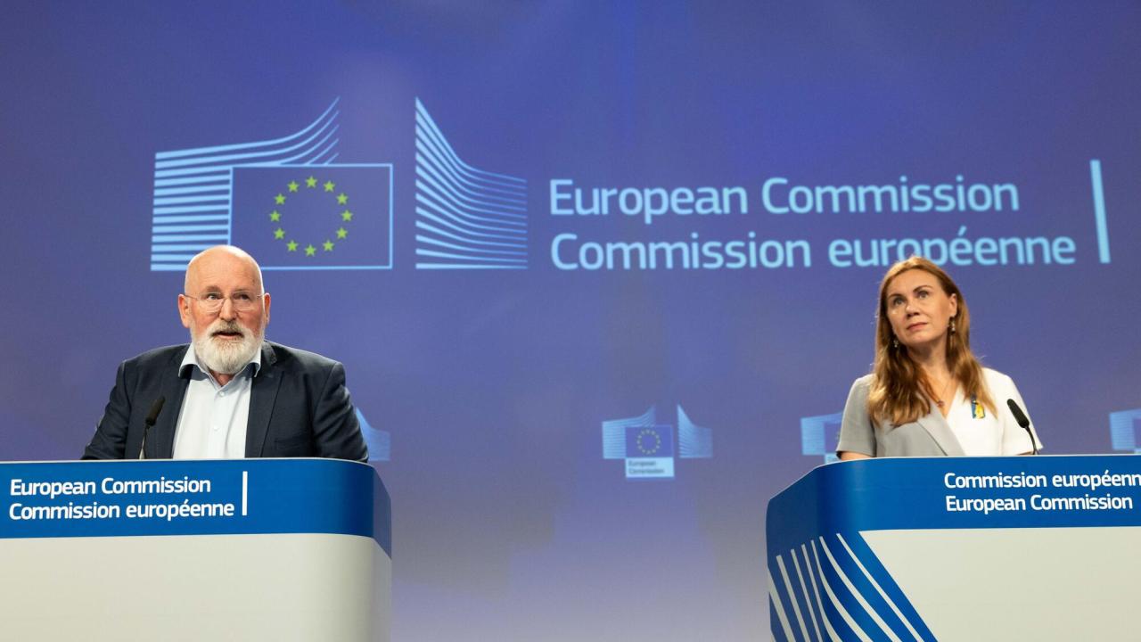 EU:s klimatkommissionär Frans Timmermans, en nederländsk socialdemokrat och energikommissionär Kadri Simson, en estländsk liberal. 