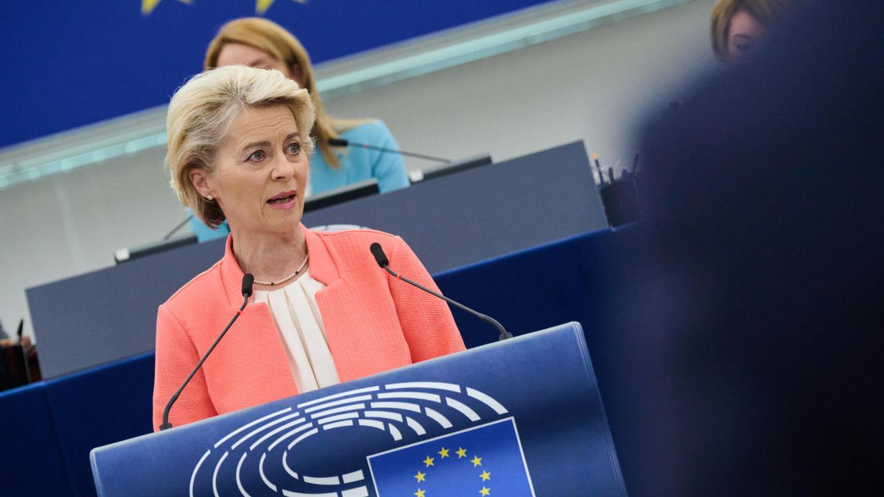EU-kommissionens ordförande Ursula von der Leyen under onsdagens debatt i EU-parlamentet.