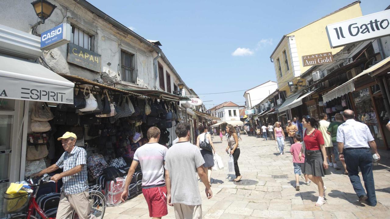 Gamla stan i Skopje – huvudstad i Makedonien som kan bli en del av EU. 