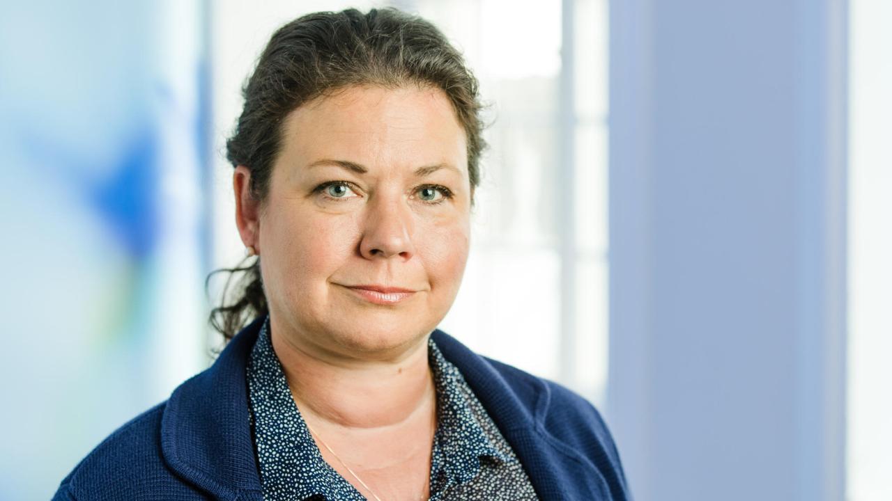 Det är de facto i eurokretsen som alla viktiga ekonomisk-politiska beslut fattas och Sverige borde vara med där, skriver riksdagsledamot Tina Acketoft (L) talesperson i EU-frågor.  Det är de facto i eurokretsen som alla viktiga ekonomisk-politiska beslut fattas och Sverige borde vara med där, skriver riksdagsledamot Tina Acketoft (L) talesperson i EU-frågor.