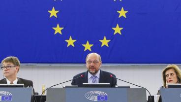 Med hänvisning till artikel 175 i EU-parlamentets arbetsordning skjuter talman Martin Schulz upp onsdagens omröstning om en TTIP-resolution.