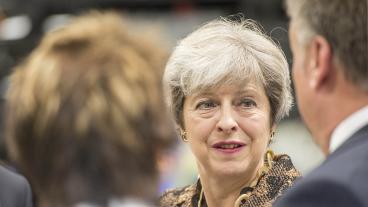 Storbritanniens konservativa premiärminister Theresa May erbjuds hjälp från Labour. Arkivbild.