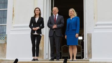 Finlands statsminister Sanna Marin, Tysklands förbundskansler Olaf Scholz och Sveriges statsminister Magdalena Andersson. 