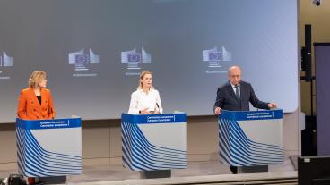 EU-kommissionärer Henna Virkkunen, Kaja Kallas och Andrius Kubilius. EU-kommissionärer Henna Virkkunen, Kaja Kallas och Andrius Kubilius.