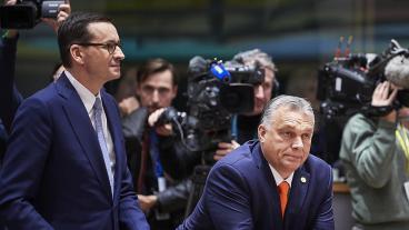 Polens premiärminister Mateusz Morawicki och Ungerns dito Viktor Orbán. Arkivbild.