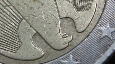 Svenskarna har helt bytt uppfattning om euron. Svenskarna har helt bytt uppfattning om euron.