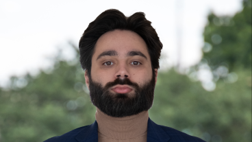 Modernt tyranni är en nätverksbaserad verksamhet där den “starke ledaren” aldrig står ensam, skriver Domonkos D. Kovacs.