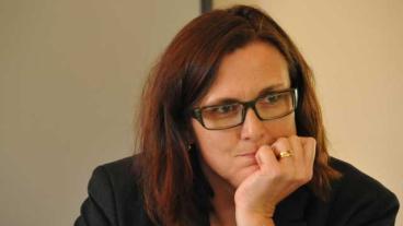 Arkivbild. Det finns ett antal tusen platser och med de skulle vi kunna tömma flyktinglägren, säger Malmström.