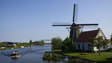 Invandrare i Nedeländerna ska lära sig nederländska värderingar och normer. Arkivbild.